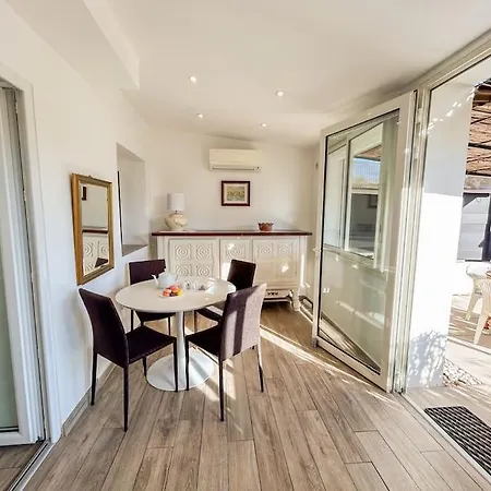 Apartamento Jardin - Parking - 10 Min Centre